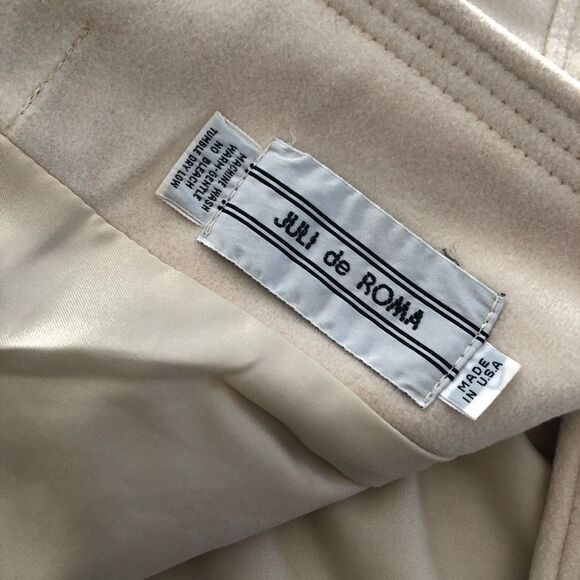 Vintage Juli de Roma Women's Button Front Cream Long Sleeve Coat Made In USA - Picture 4 of 7